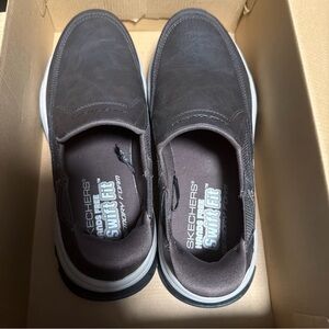 Skechers Men's Izaiah Hands Free Swift Fit Slip-On Sneaker